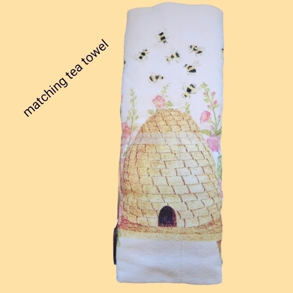 Alice's Cottage 4 Piece Gift Set Towel, Note Pad, Pen, & Canvas Bag NWT Bee Skep